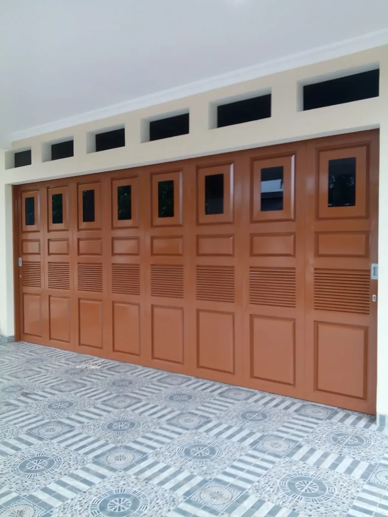 foto pintu garasi besi plat ciamis